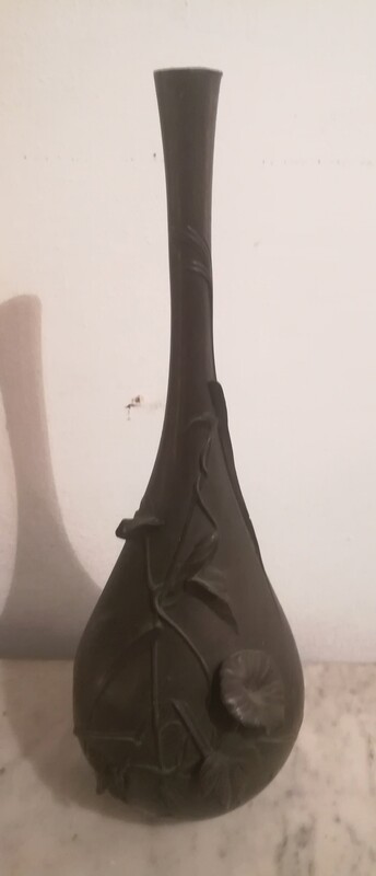 Brown patina bronze japonese meiji period vase