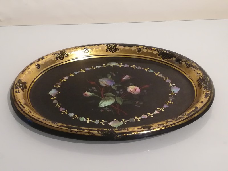 Hand painted and mother of pearl Napoleon III tray 