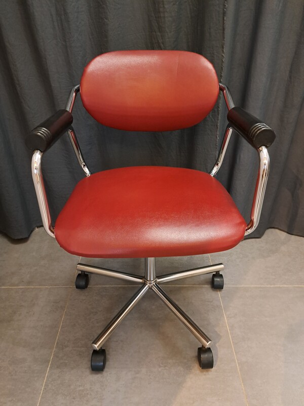 Kevi wheelchair in chrome steel and leatherette