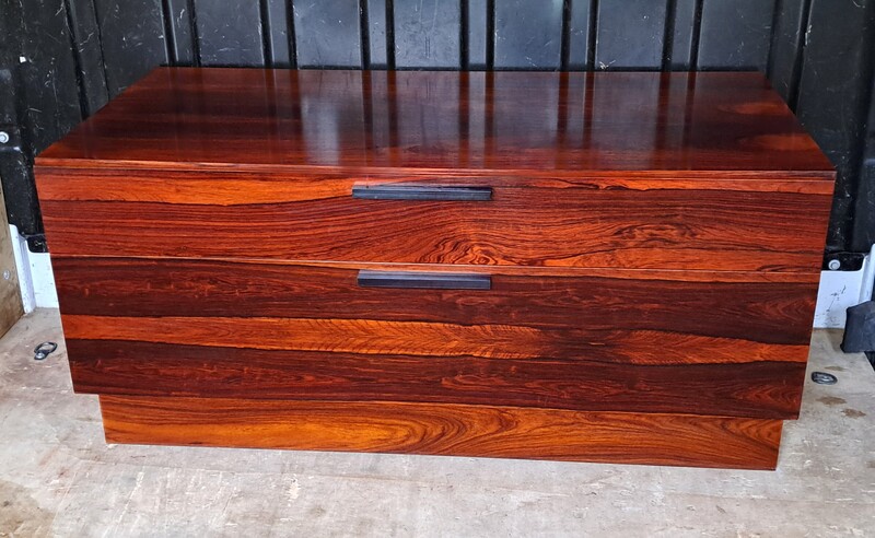 LB Kofod-Larsen chest of drawers in Rio rosewood