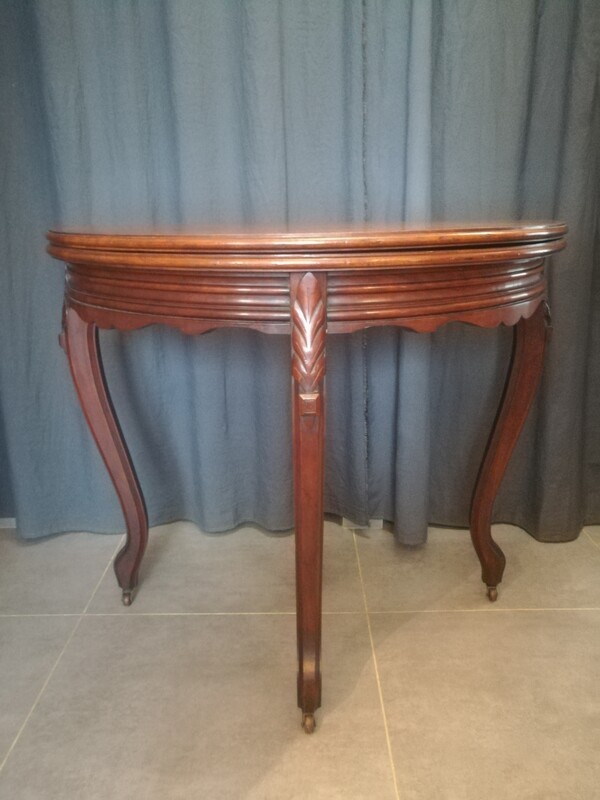 Mahogany half-moon rolling game table