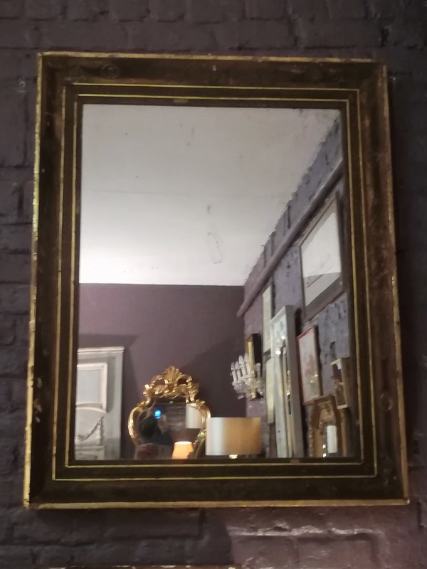 Napoleon III mirror in gilded stucco