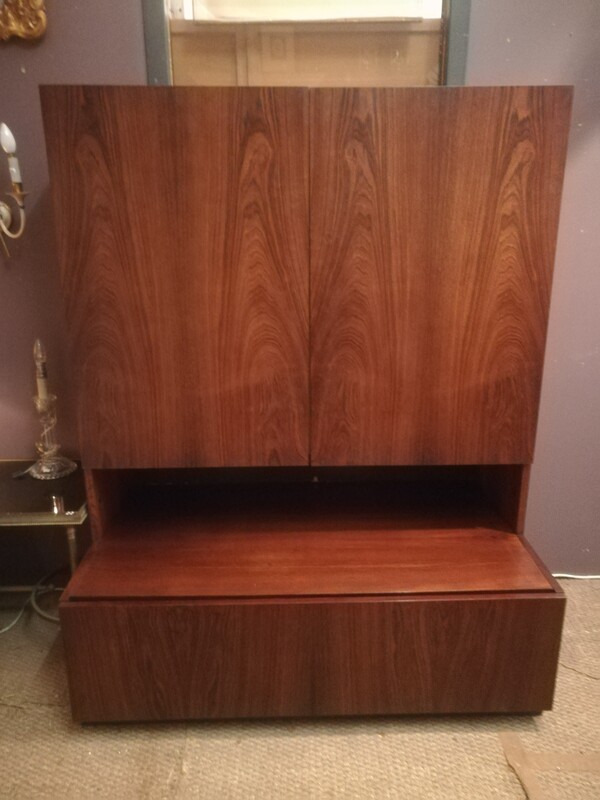 Rosewood veneer bar cabinet for V Form