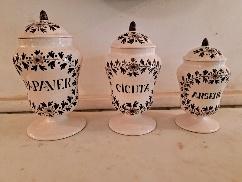 Set of 3 Delft ceramic medicine jars